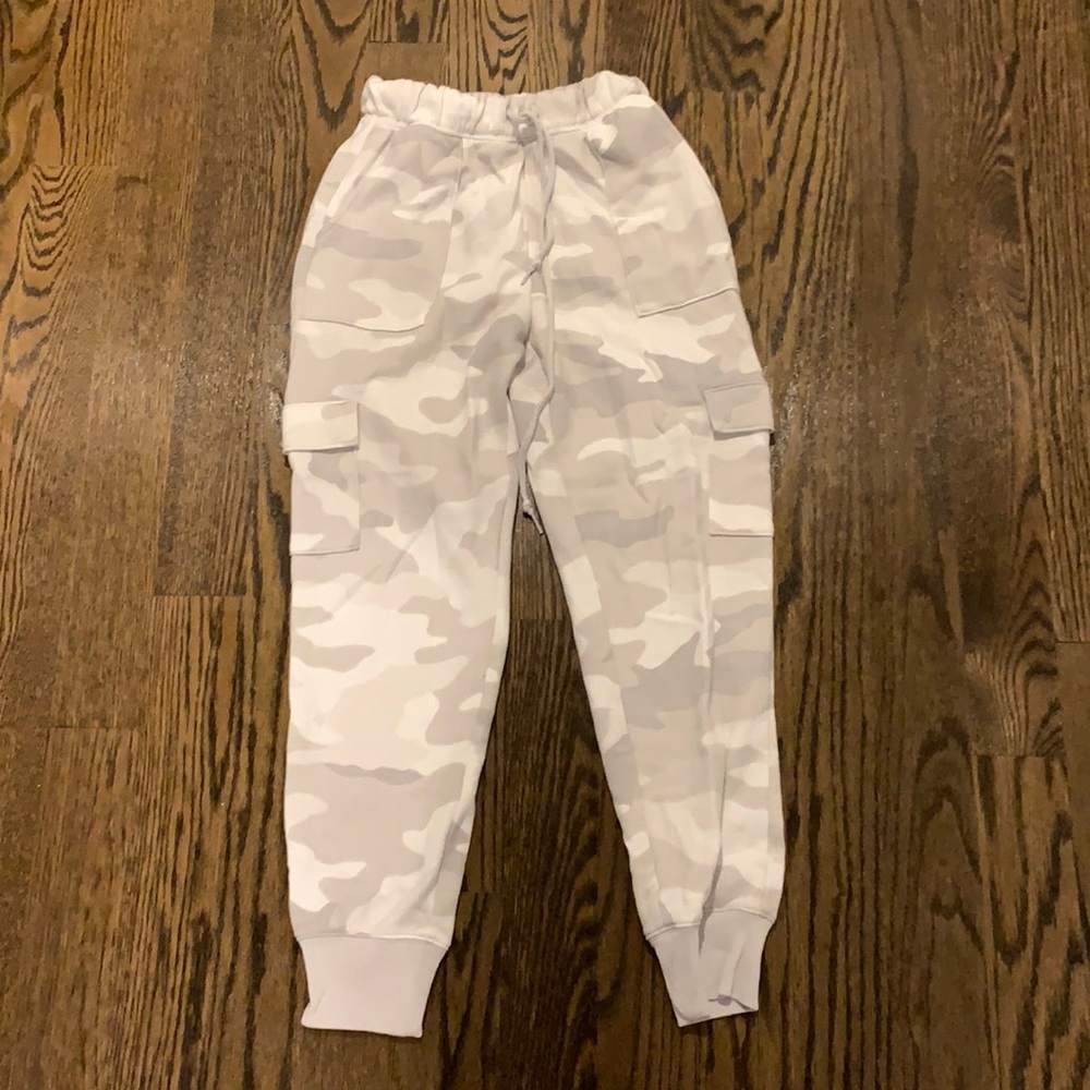 Pink- Victoria’s Sweatpants
